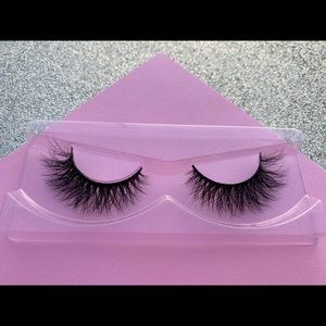 Mink eyelashes